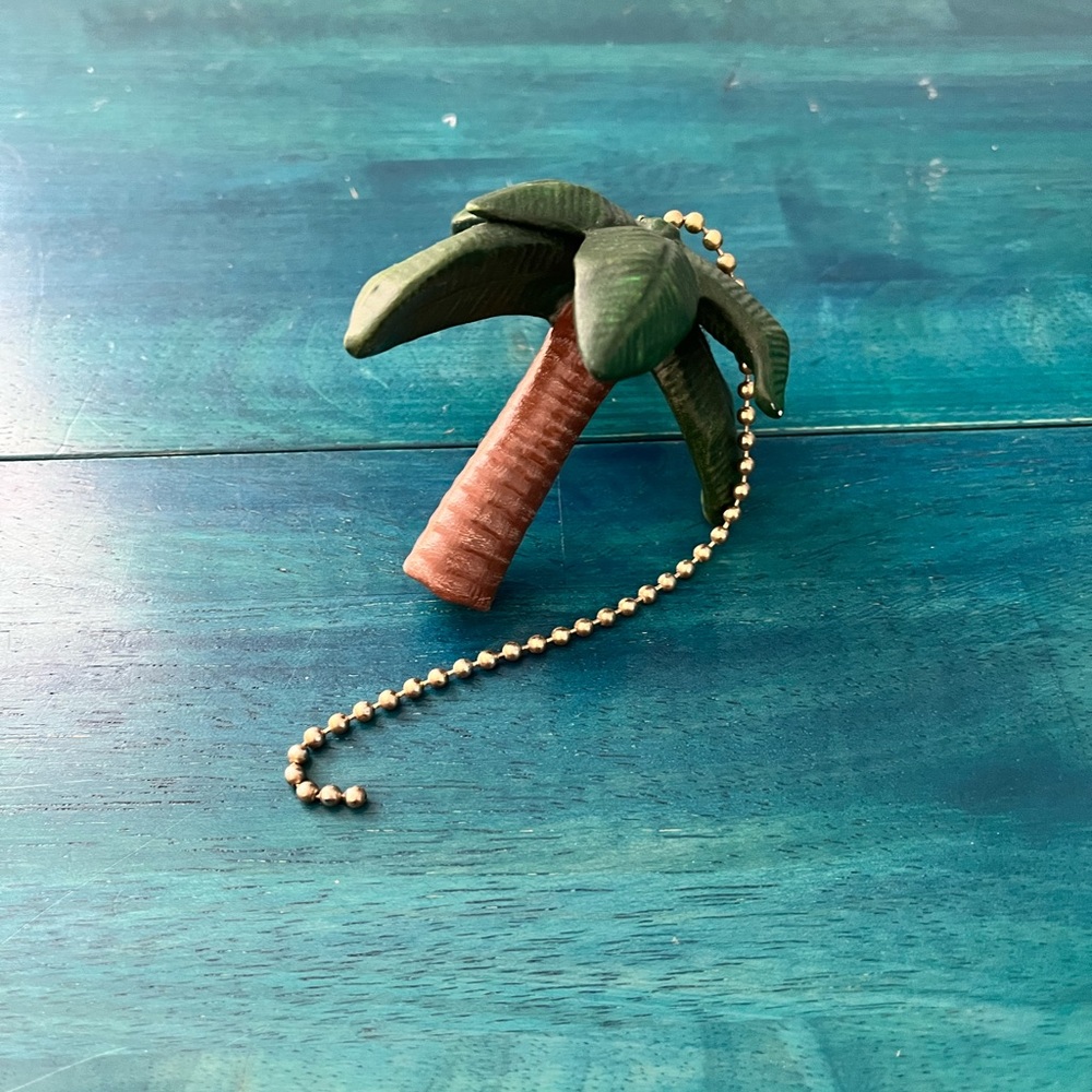 Metal palm tree fan pull